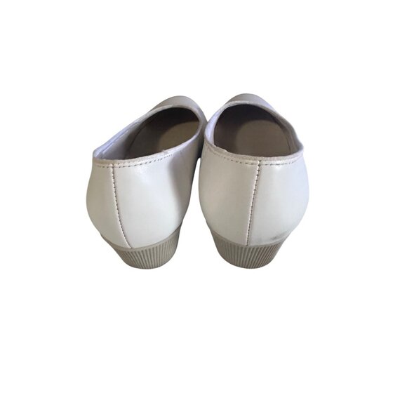 Soft Spots white leather slip on wedge shoes size 8W - Picture 7 of 8